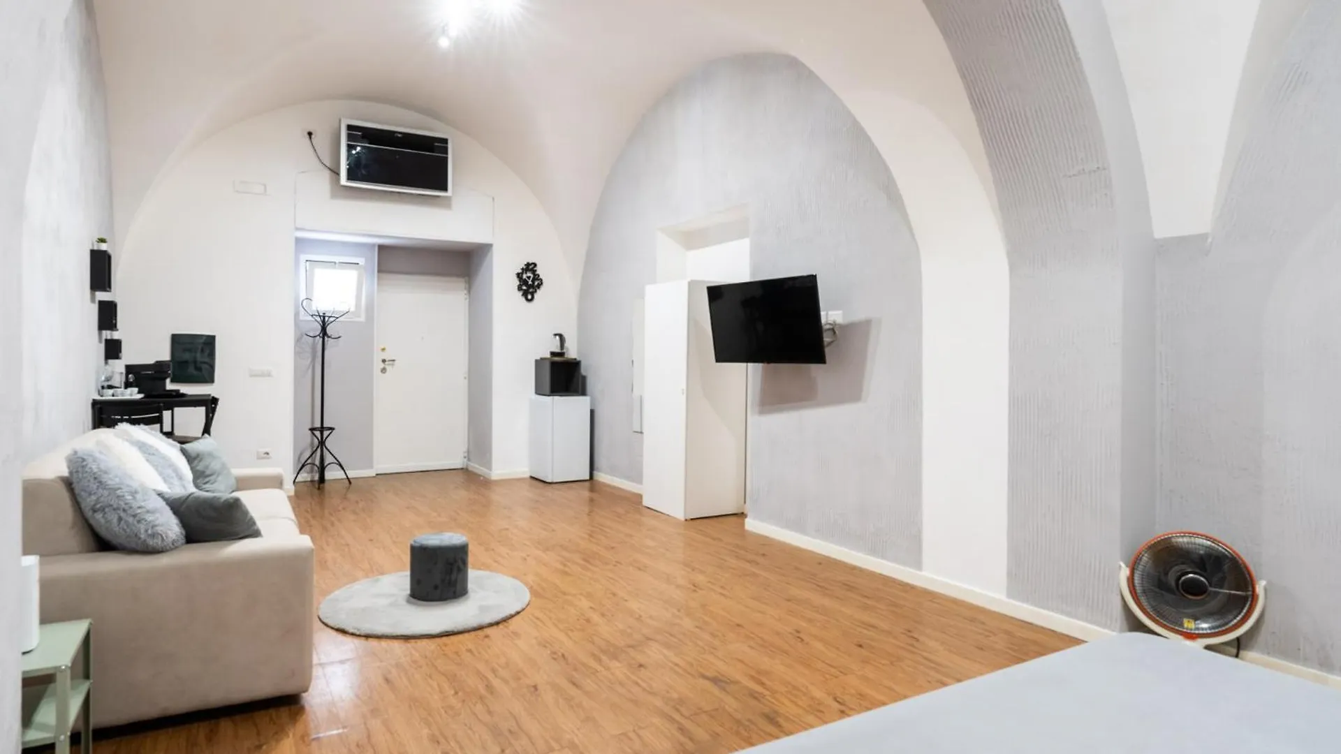 House Visconti Apartman Bari
